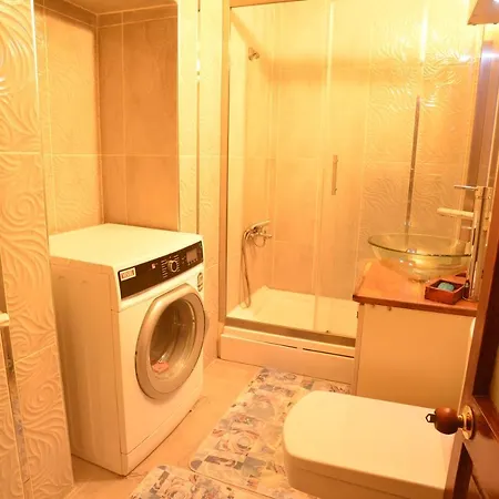 Madame Mujgan Apartment *